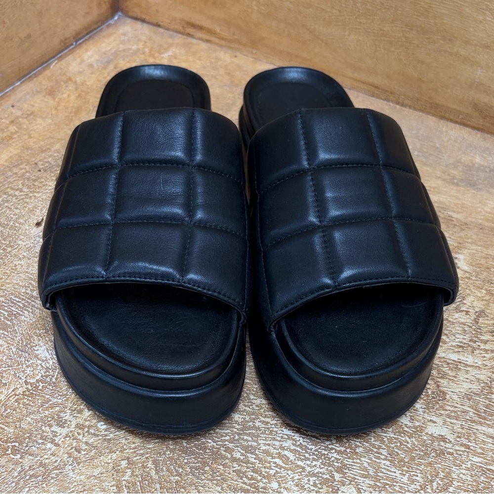 Anthropologie Silent D Chic Black Women's Quilted‎ Slide Sandals